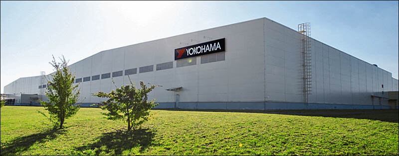 Крупний план заводу Yokohama у Росії в Липецькій області